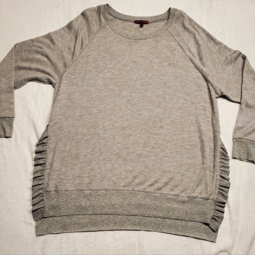Red By BKE Light Gray Sweater with Ruffle Trim